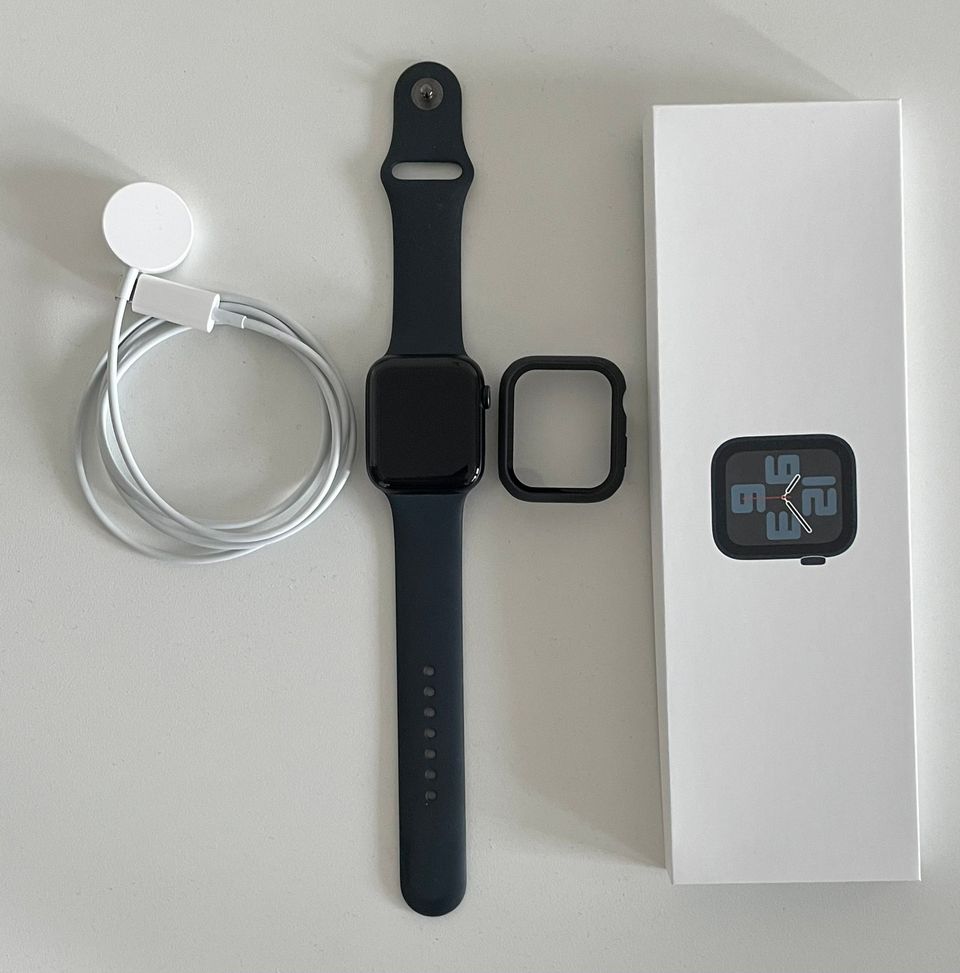 Apple Watch SE 2023 GPS 44 mm, ranneke L