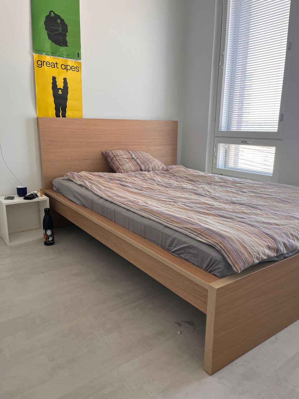 Sänky 140x200cm - Bed 140x200cm