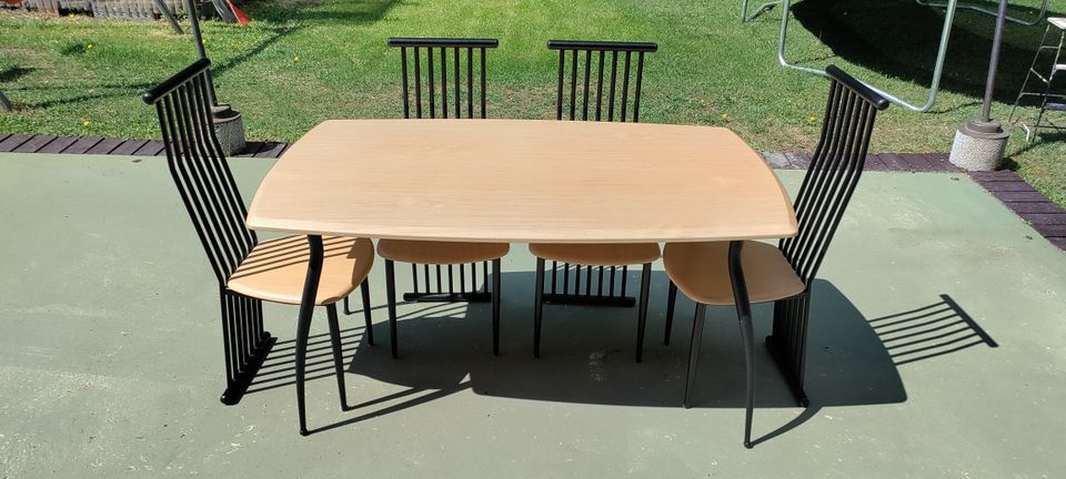Ruokapöytä ja 6kpl tuoleja