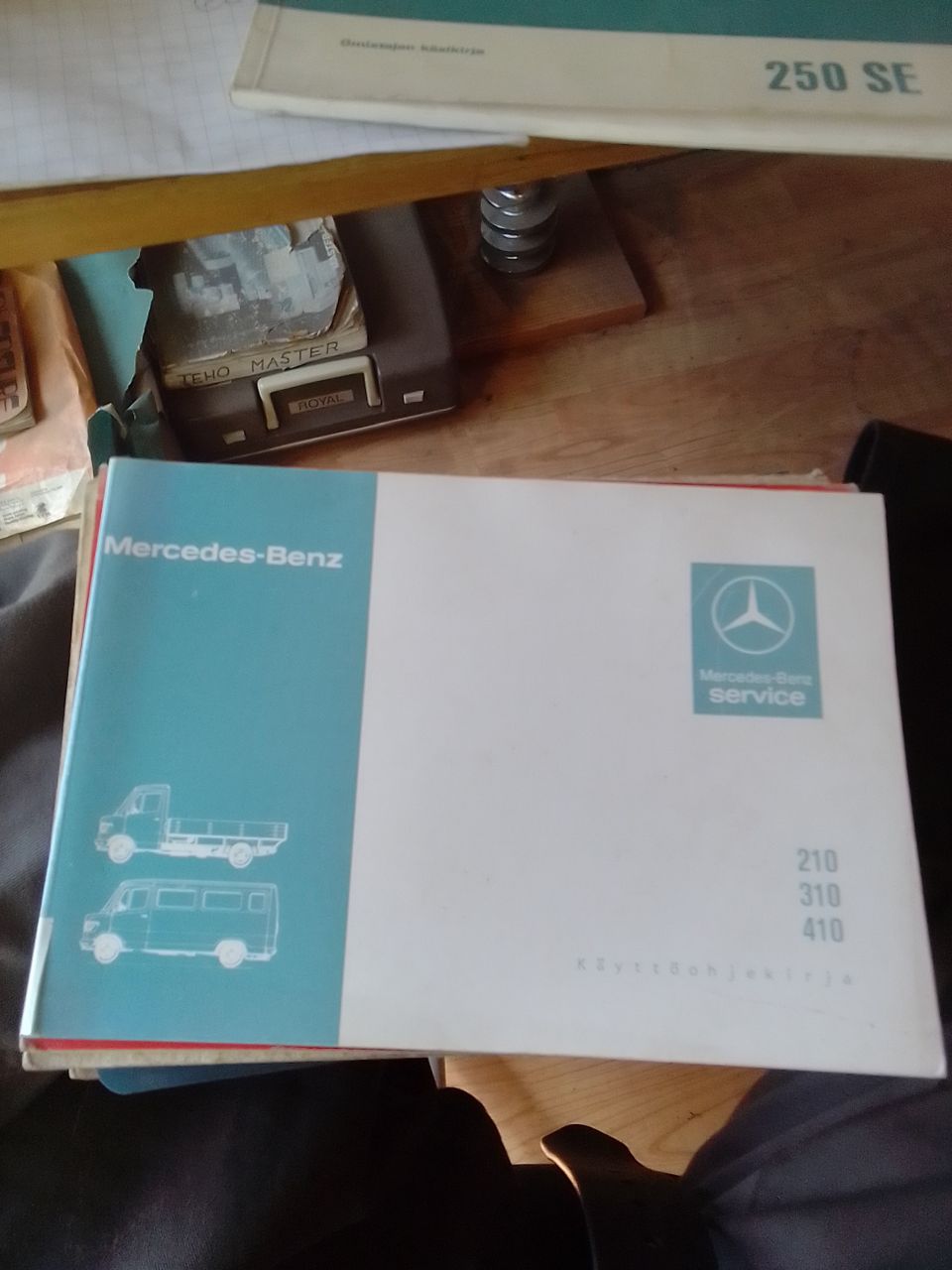 Mercedes Benz käyttöohjekirja