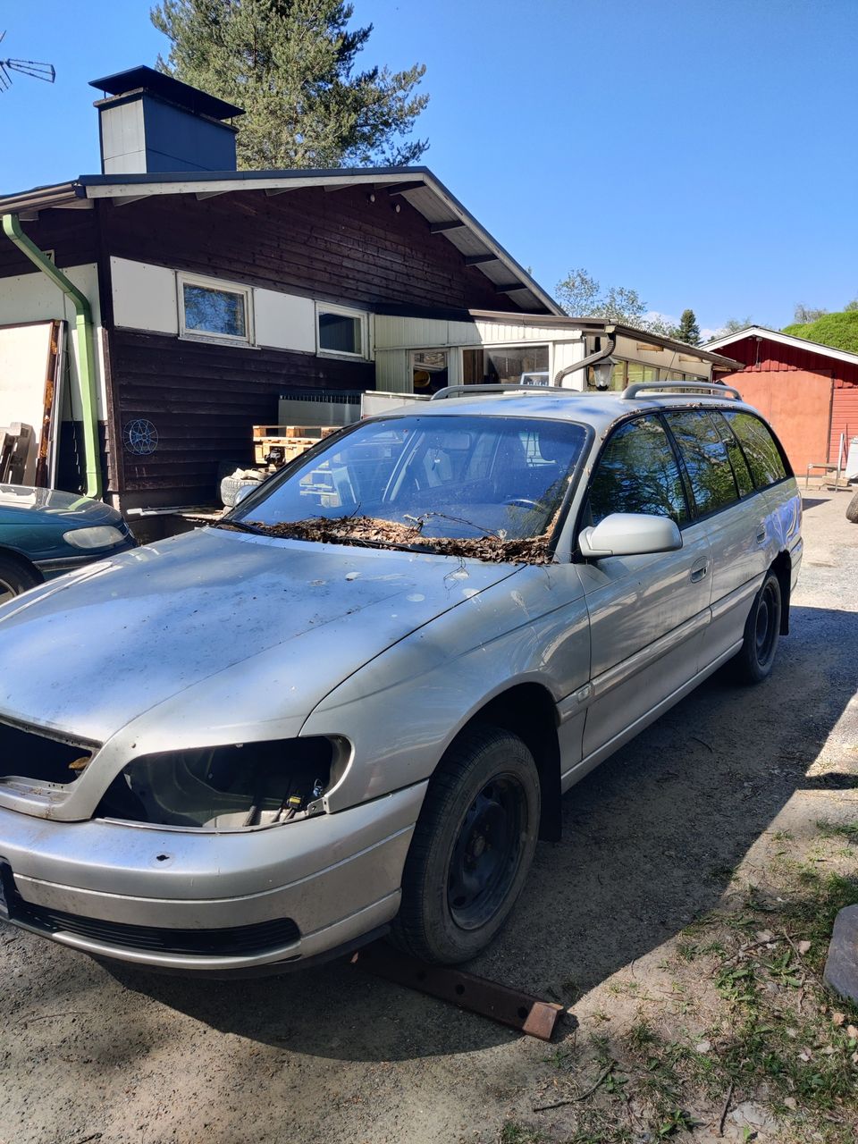 Opel Omega varaosia