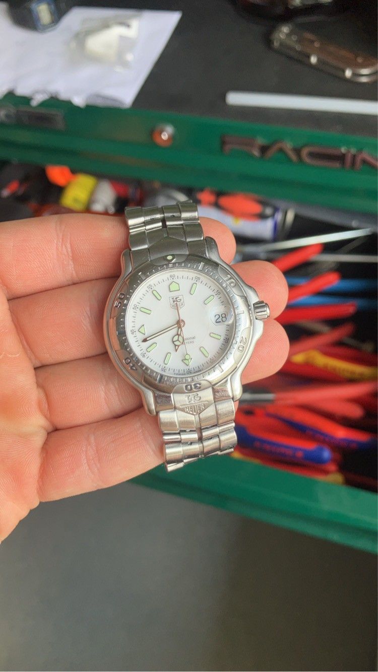Tag Heuer Professional 6000