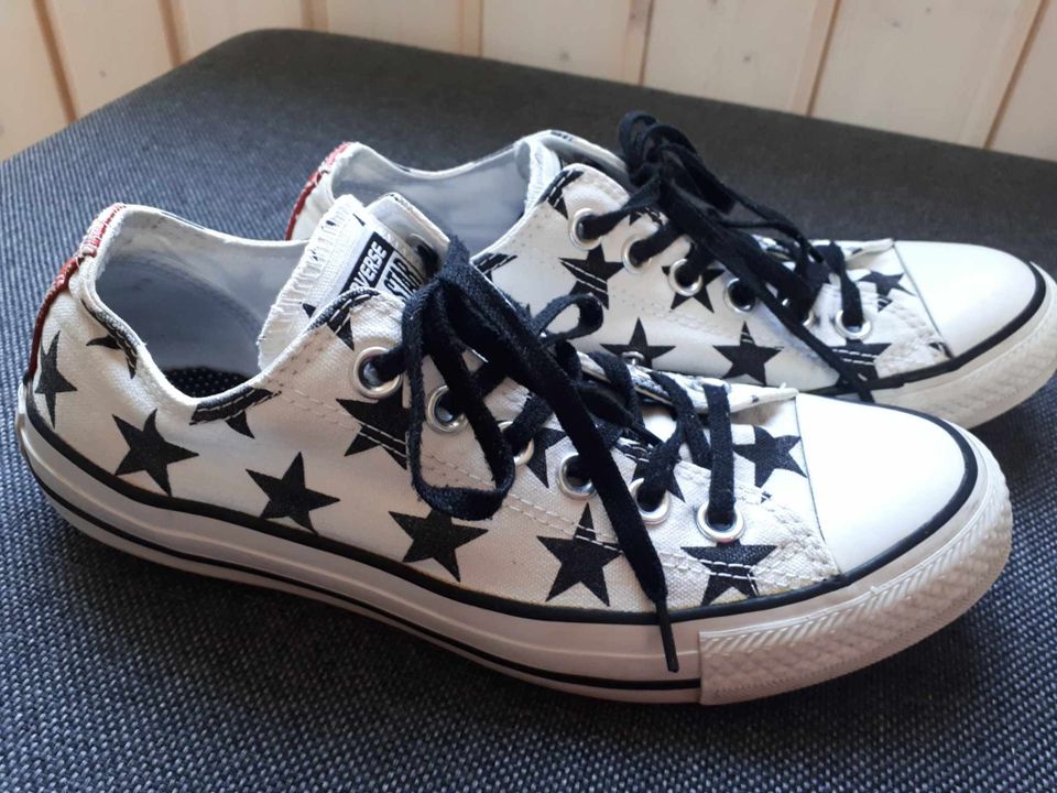 Converse-tennarit (38)