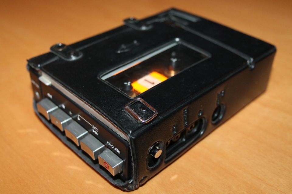 70-luku tallentava kasettisoitin kannettava Sony Walkman TC-53 vintage dekki
