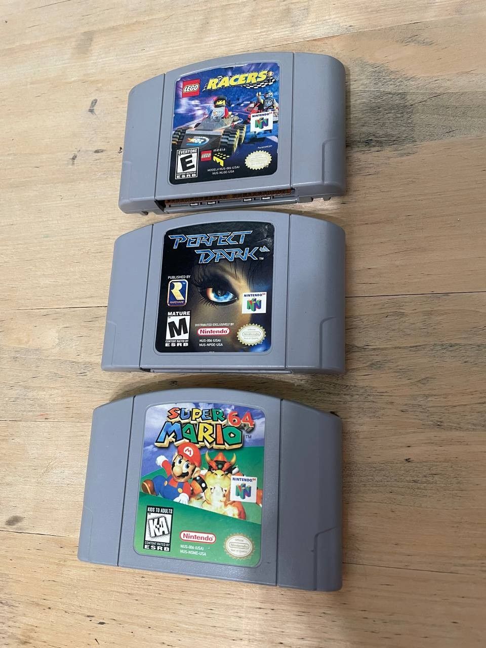 Kolme Nintendo 64-peliä (NTSC)