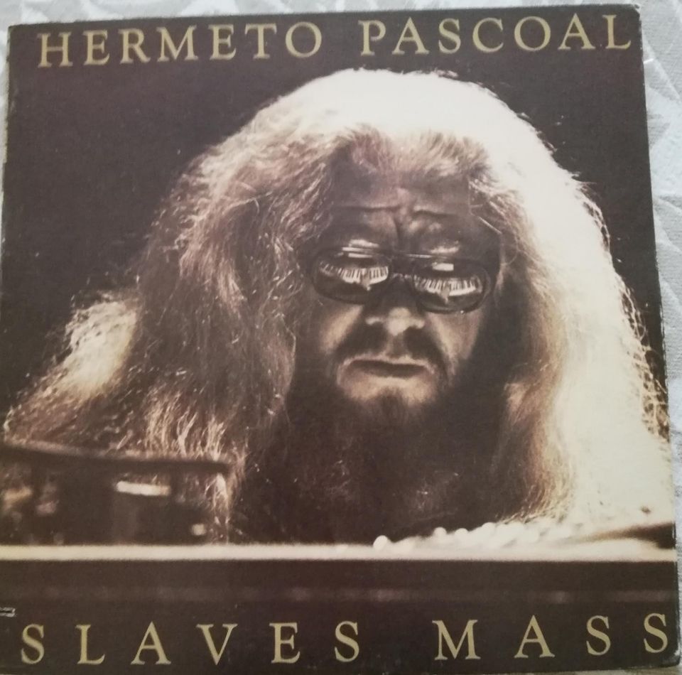 LP Hermeto Pascoal, Slaves mass