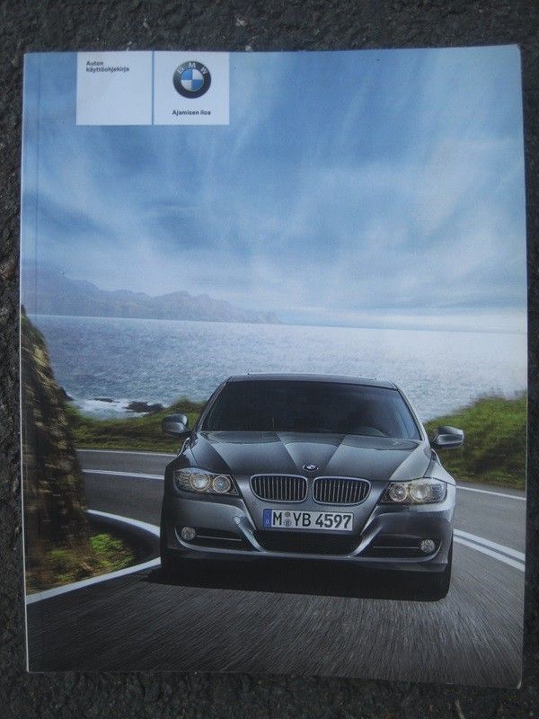 BMW E90 3-sarja facelift käyttö-ohjekirja Suomen-kielinen