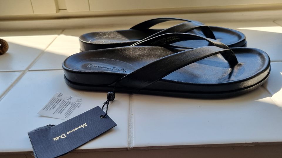 Massimo Dutti Varvassandaalit /Sandals/Flip flops size 38 new