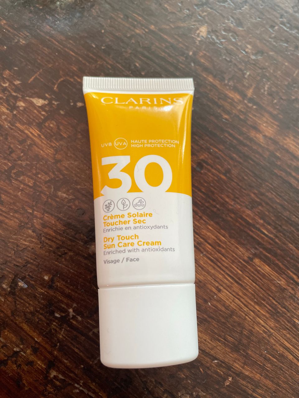 Clarins Dry Touch Sun Care Cream SPF 30. 30 ml.
