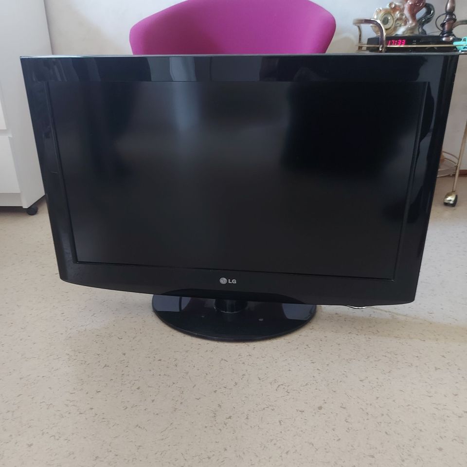 LG 32 tuuman tv (ei smart)