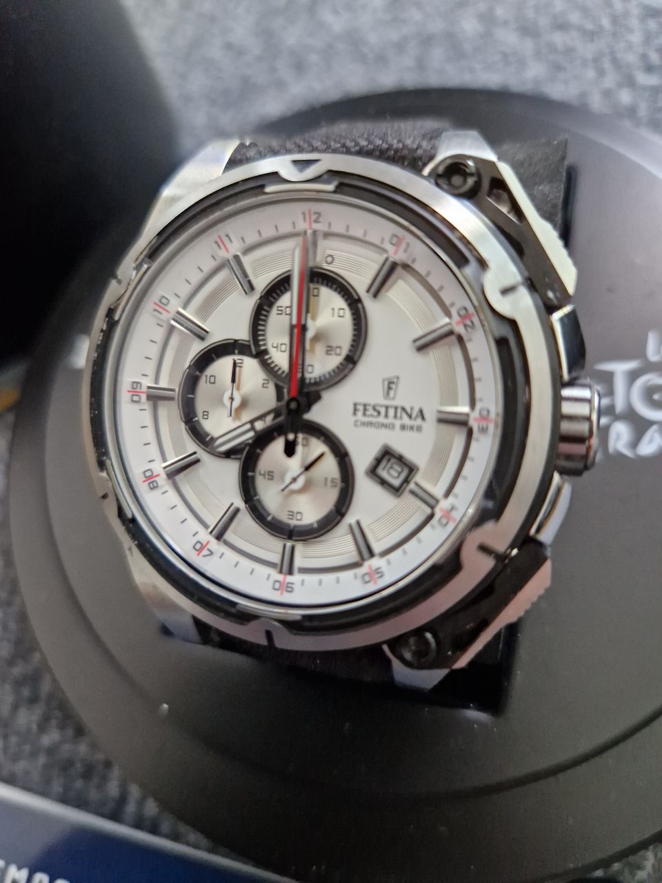 Festina Chrono Bike rannekello