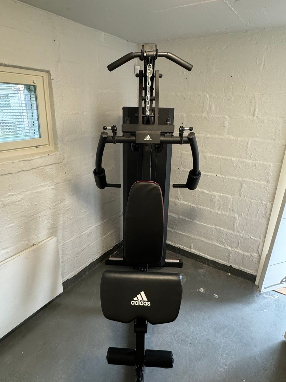 Kuntokeskus Adidas home gym