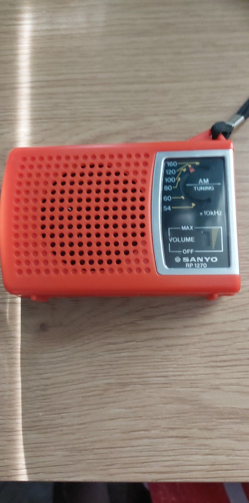 Retro radio