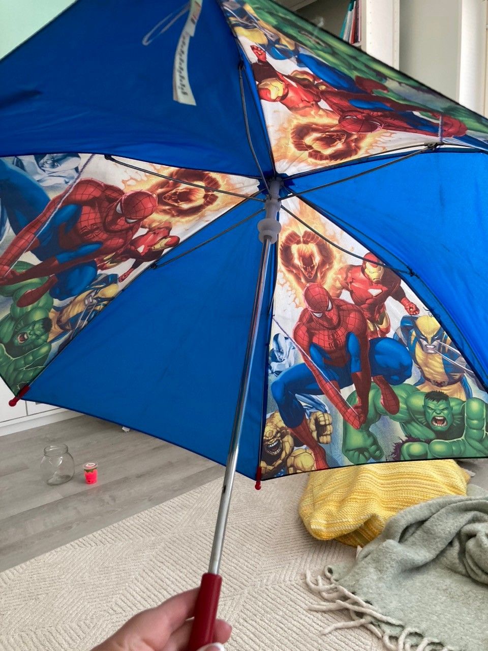 Lasten supersankarisateenvarjo