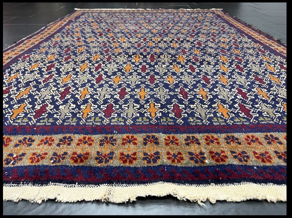 Käsinsolmittu Persialainen Beloudj matto 190x127 cm
