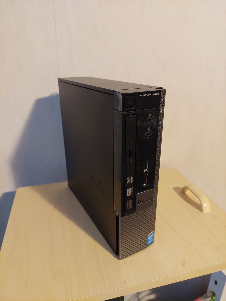 Peruskäyttökone - Dell Optiplex 9020 SFF | i3-4160 | 8GB RAM | 64GM mSATA