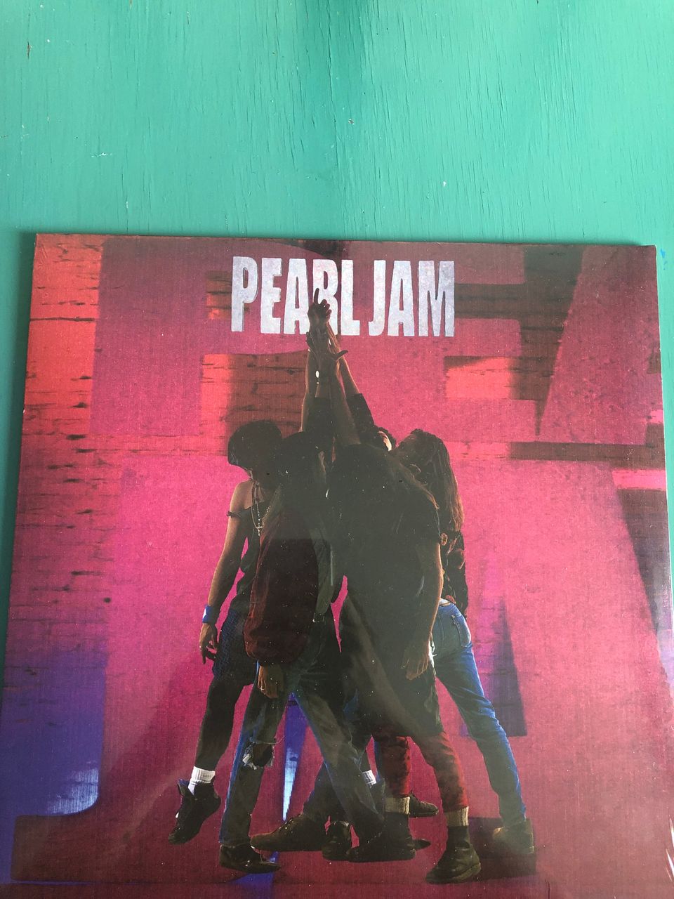 Pearl Jam Ten vinyyli. Avaamaton edelleen muoveissa.