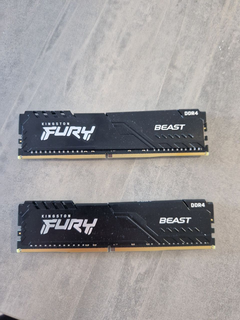 KINGTON FURY DDR4-3200 x 2 (64 Gt)