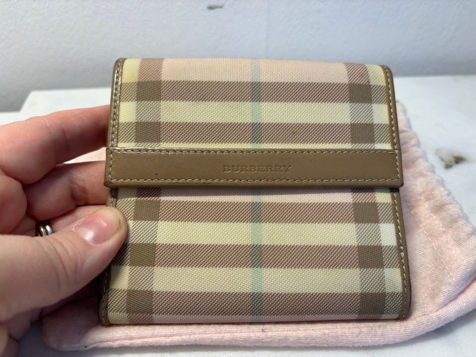 Burberry lompakko