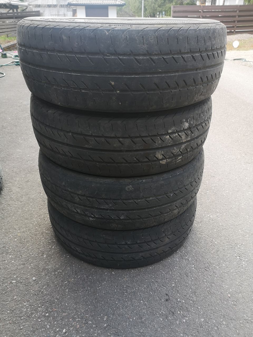 215/65r16c Kesärenkaat