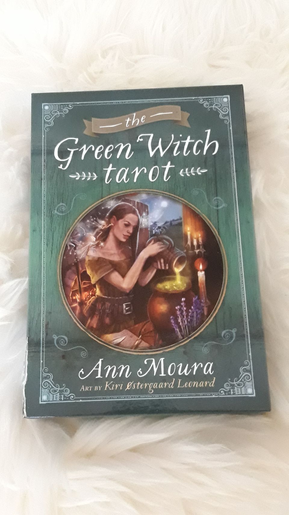 Green Witch -tarot kortit