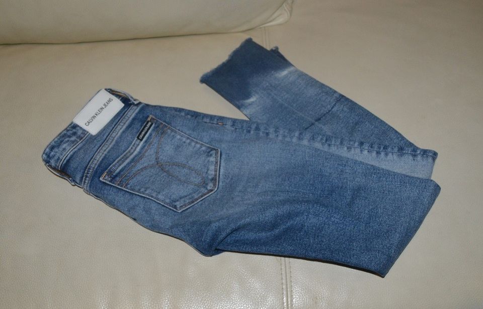 Calvin Klein Jeans farkut, koko 28/32