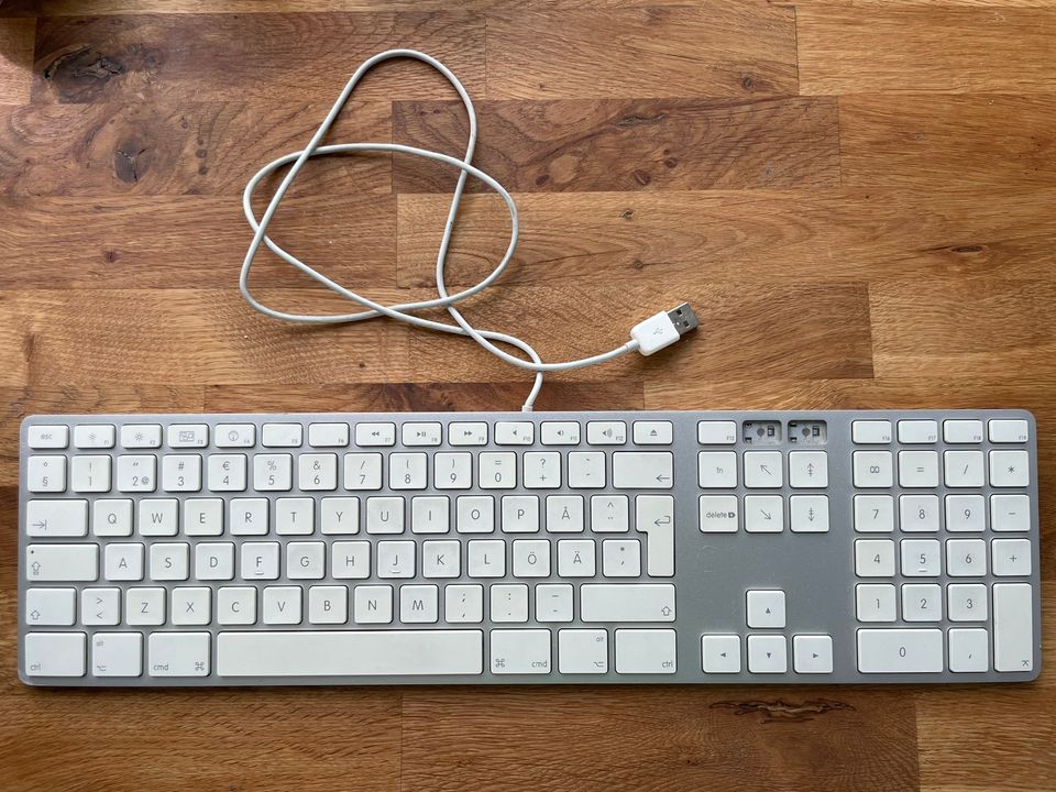 Apple keyboard model 2171