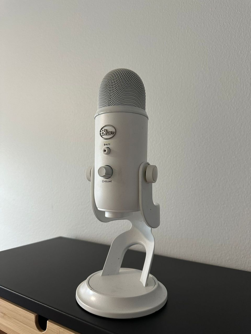 Blue Microphones Yeti USB mikrofoni (Valkoinen)