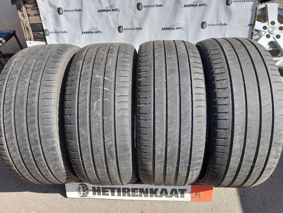 235/55 R19" käytetty Kesärenkaat