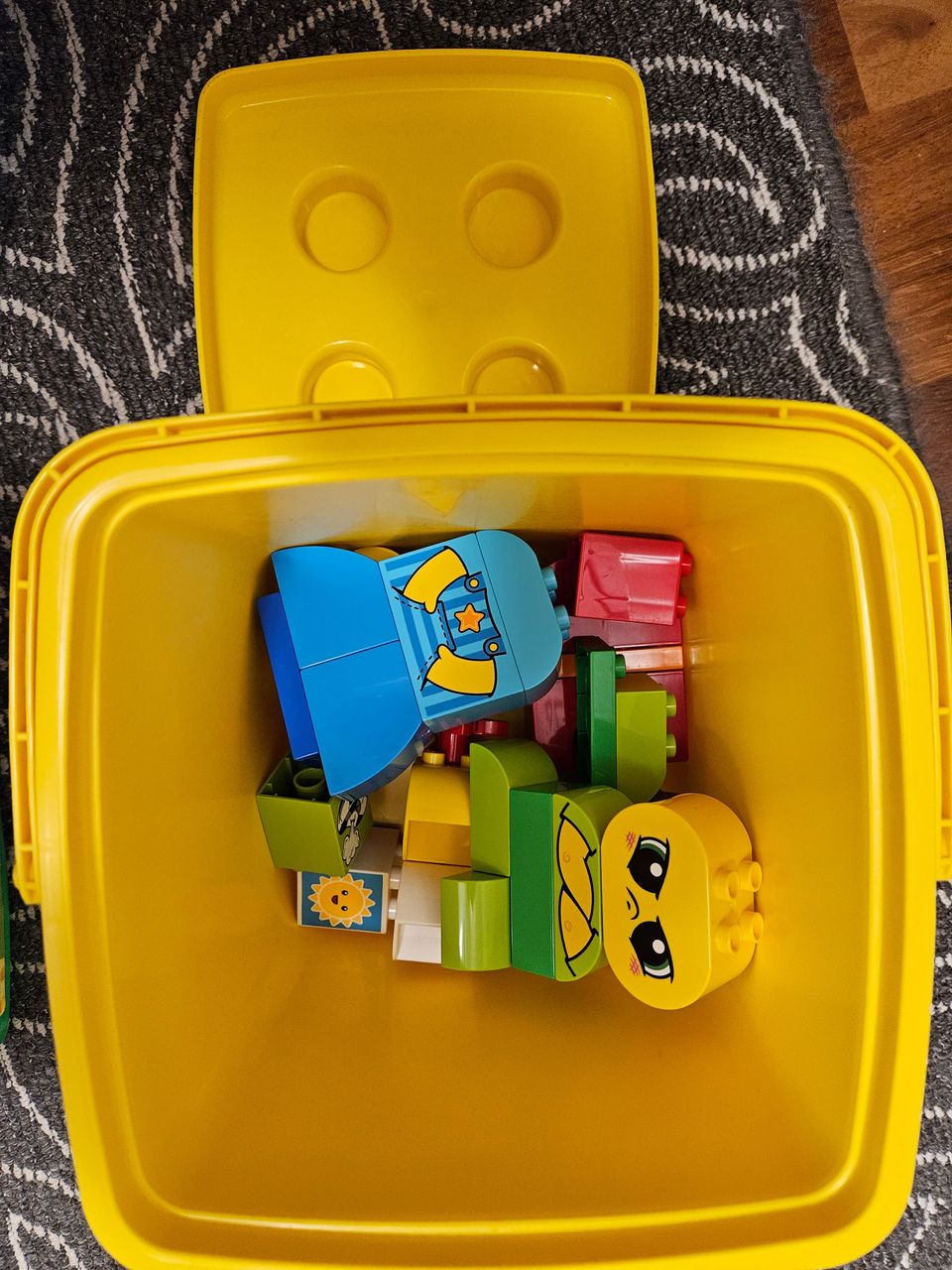 Lego Duplo ensimmäiset tunteet sarja sekä säilytys laatikko