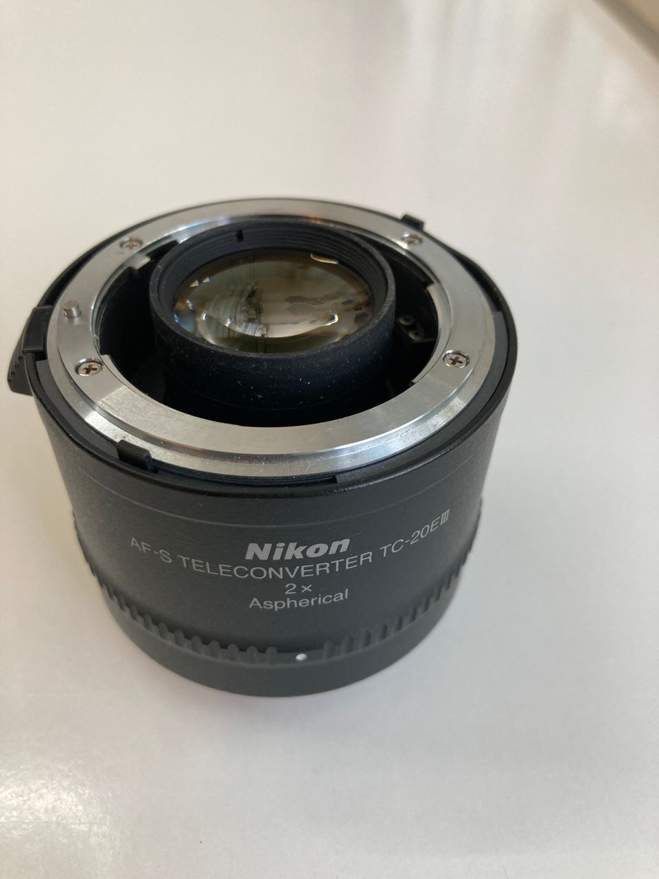 Nikkor AF-S FX TC-20E III telejatke