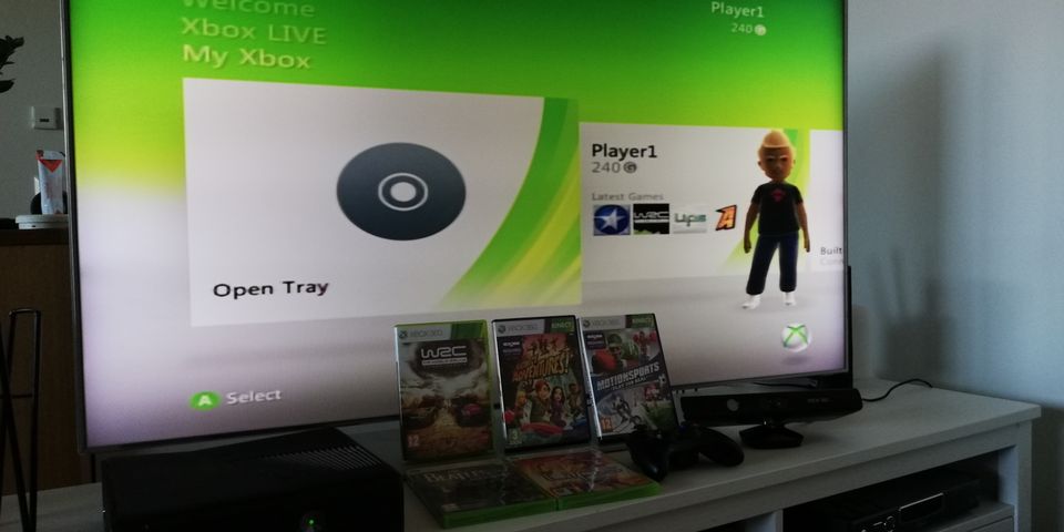 Vähän käytetty Xbox Kinect alkuperäispakkauksessa