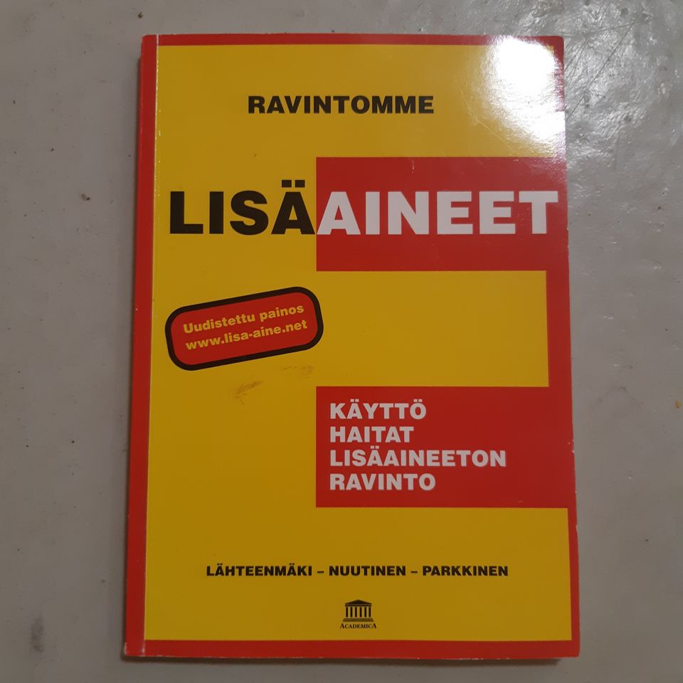 Ravintomme lisäaineet