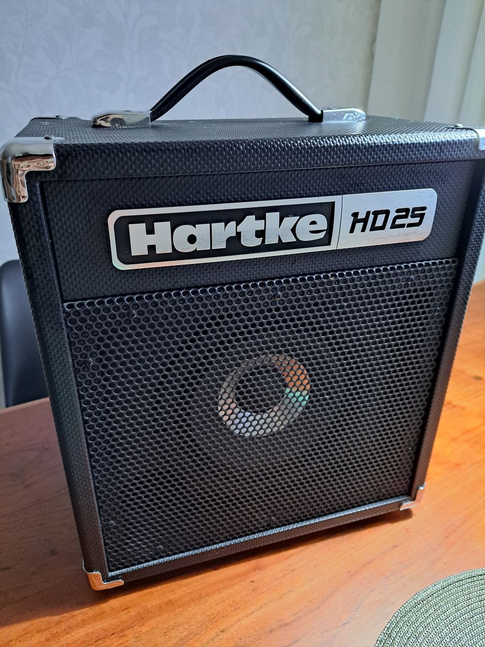 Hartke hd25