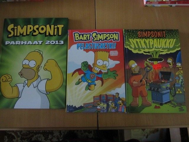 Simpsonit -kirjoja