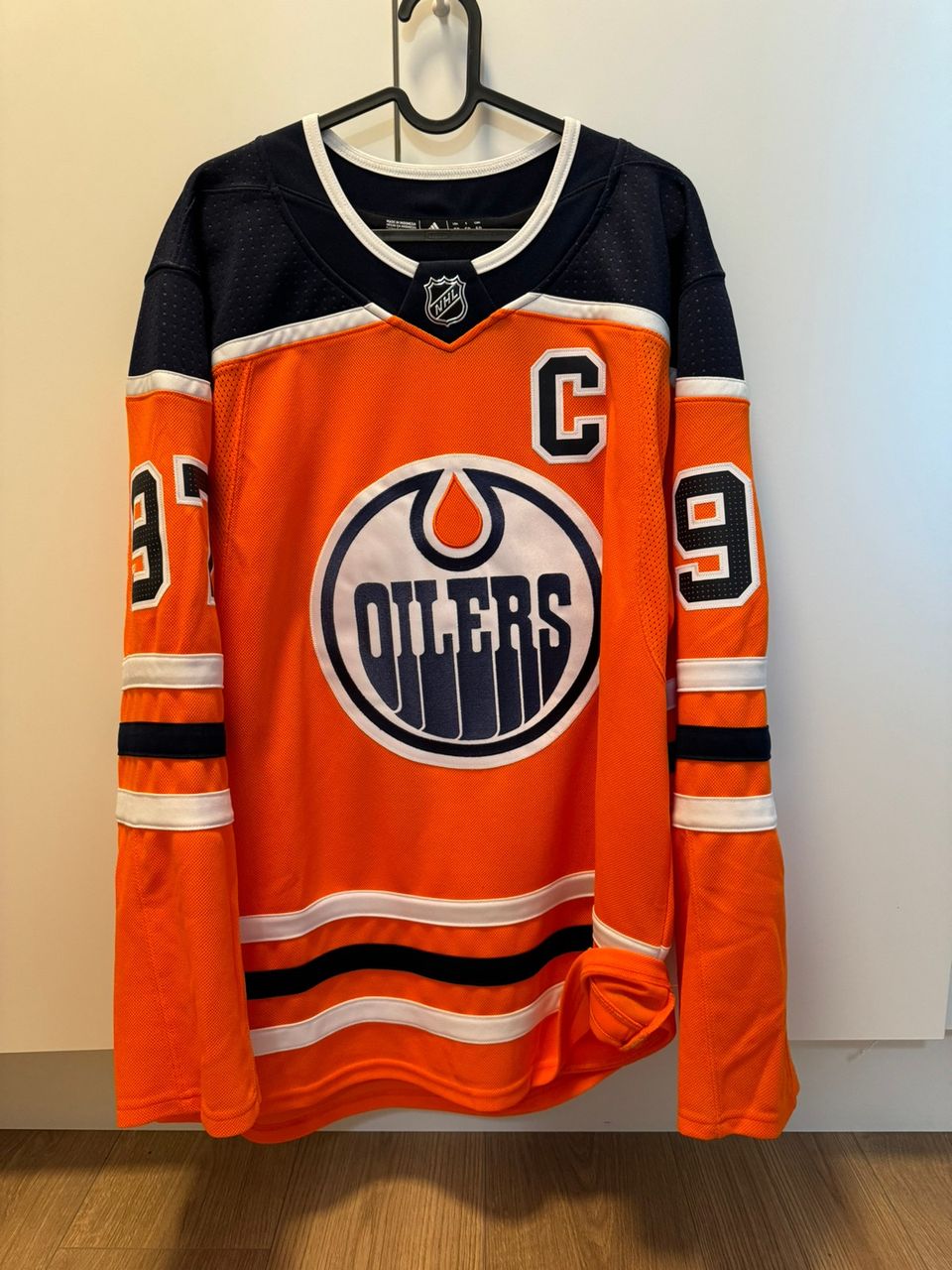 Uusi McDavid Edmonton Oilers Authentic player version