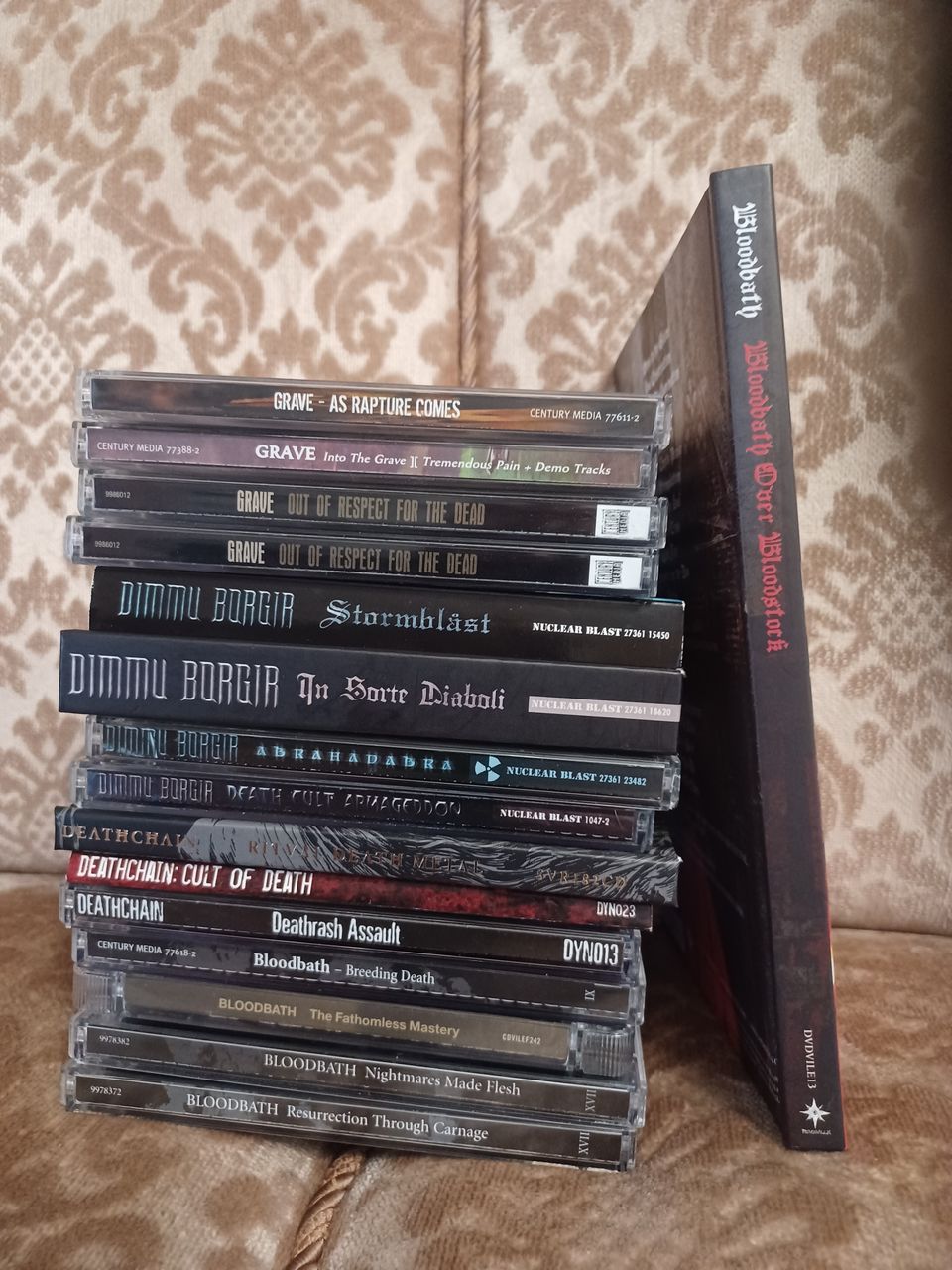 Grave, Dimmu Borgir ja Deathchain CD:t