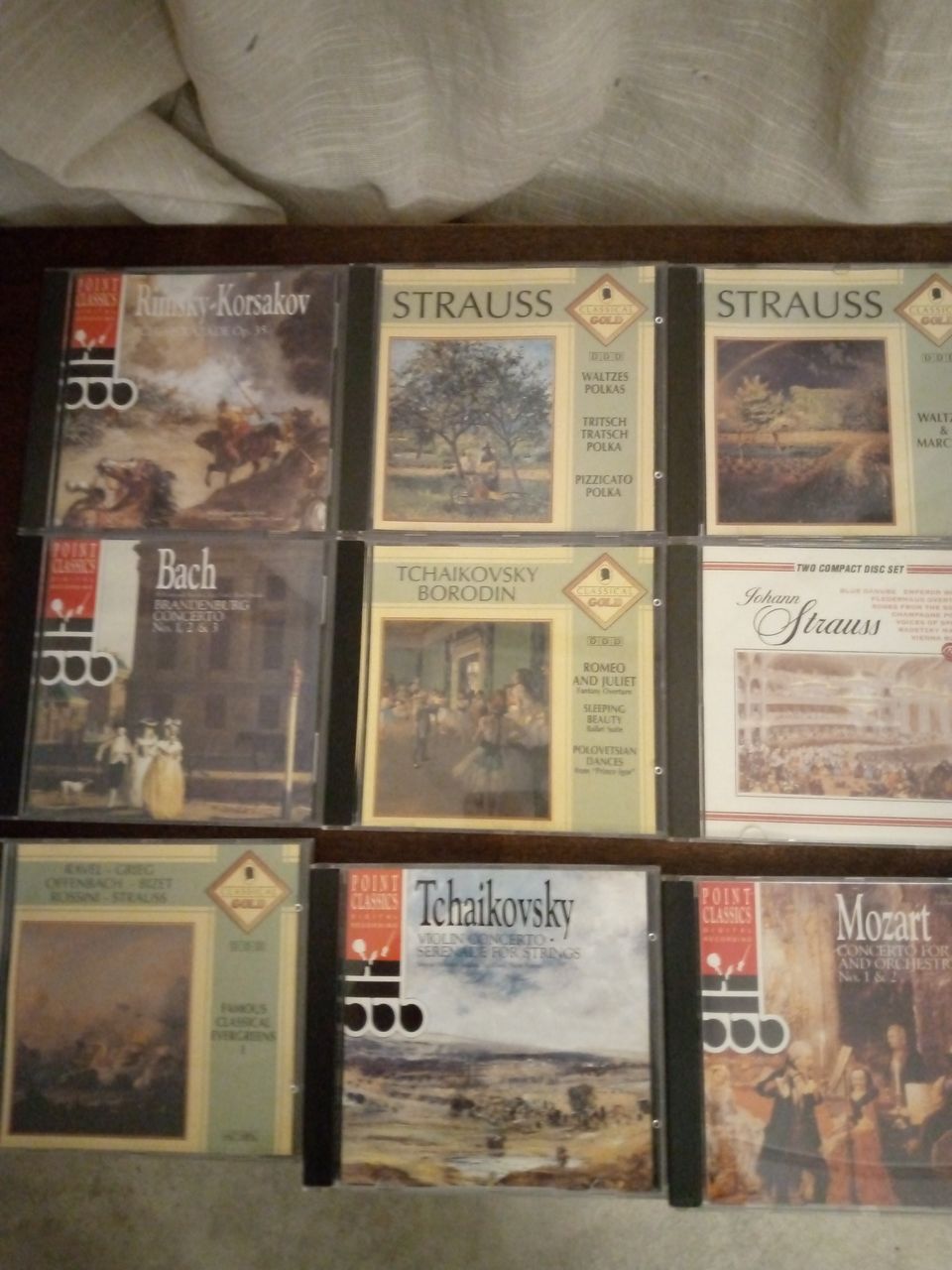 15 CD:n -kokoelma klassista musiikkia