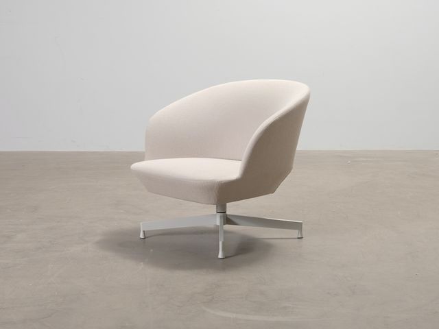 Muuto Oslo Swivel loungetuoli greige