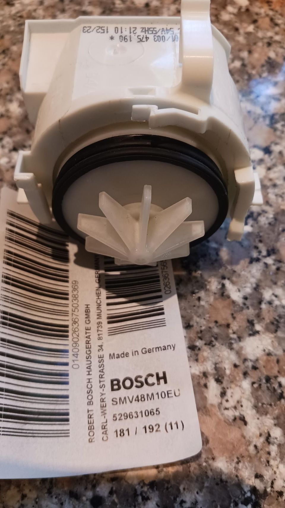 Poistovesipumppu Bosch, uusi