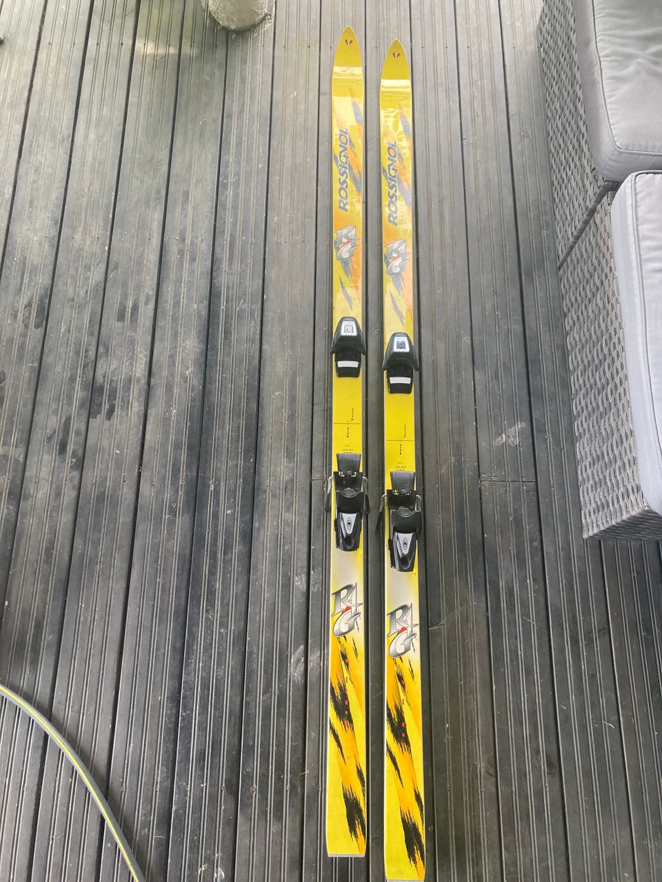 Laskettelusukset Retro 195cm Rossignol + Salomonin siteet