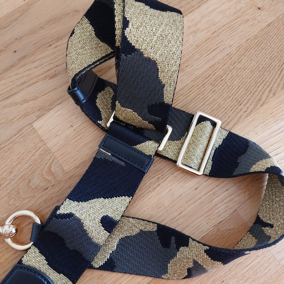 Marc Jacobs The Camo Webbing Strap