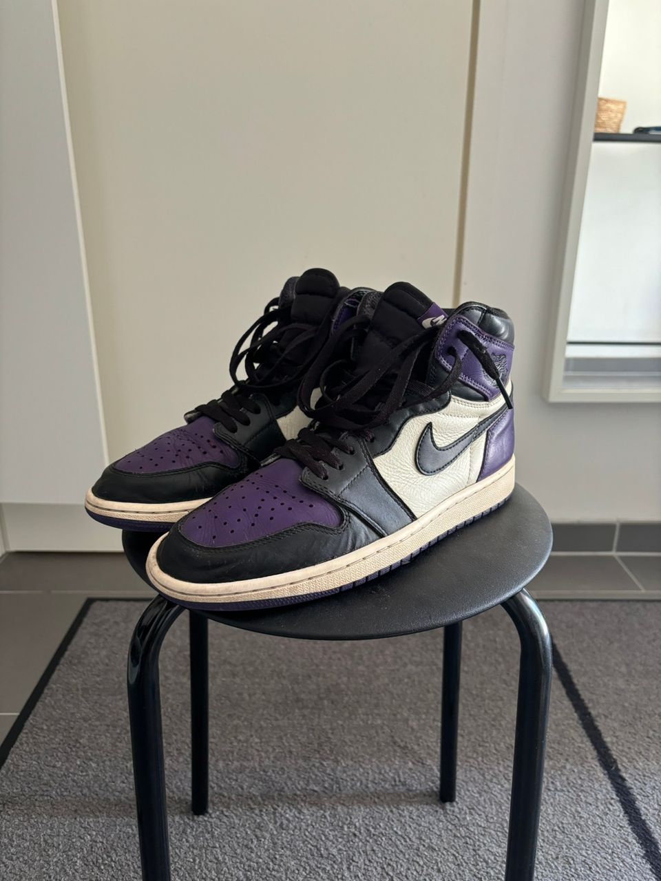 Air Jordan 1 Court purple