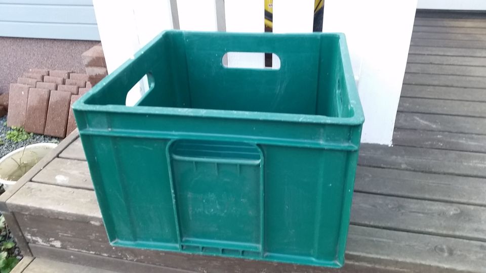 Muovilaatikko 42 x 42 x 28cm vihreä