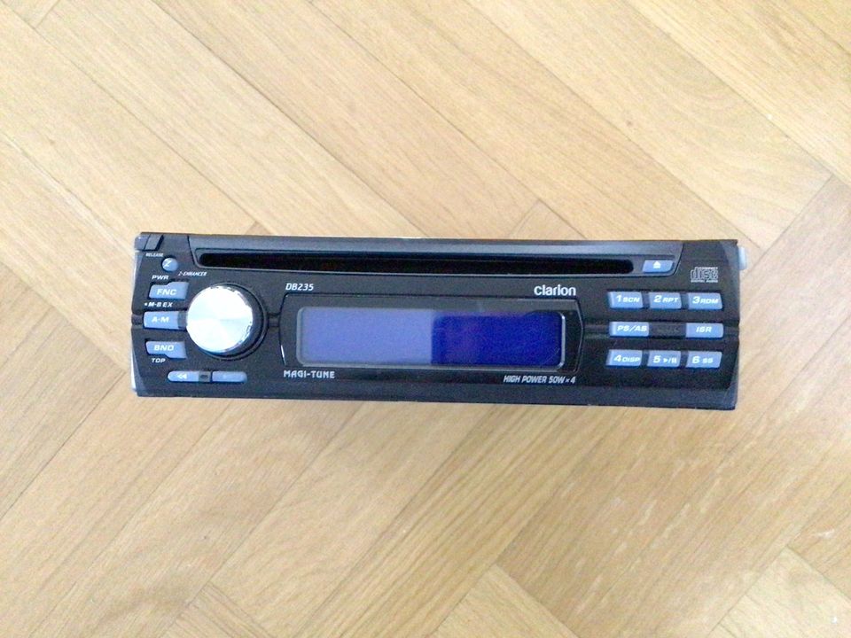 Autostereo Clarion DB235 High Power