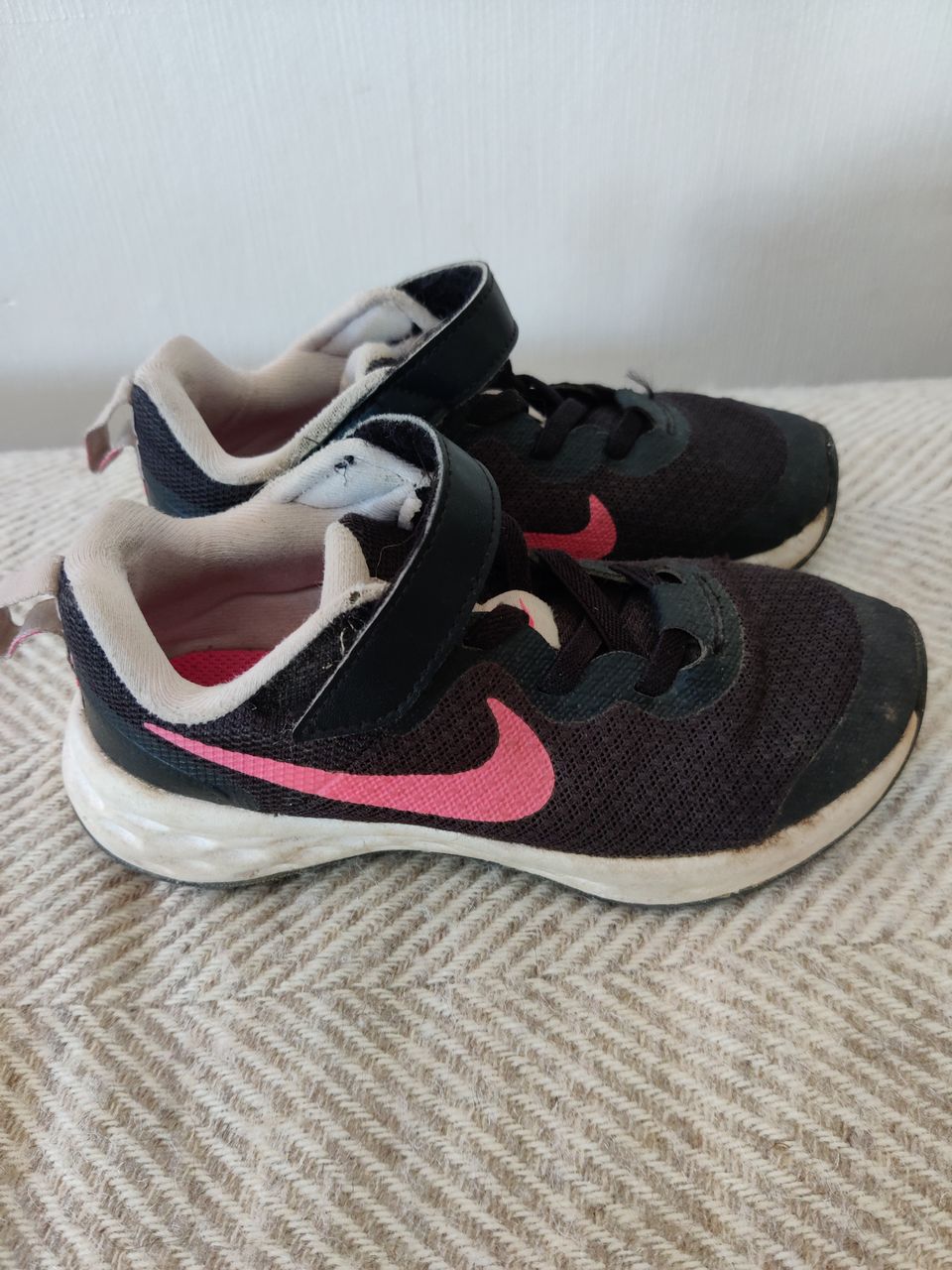 Nike lenkkarit 28/17cm