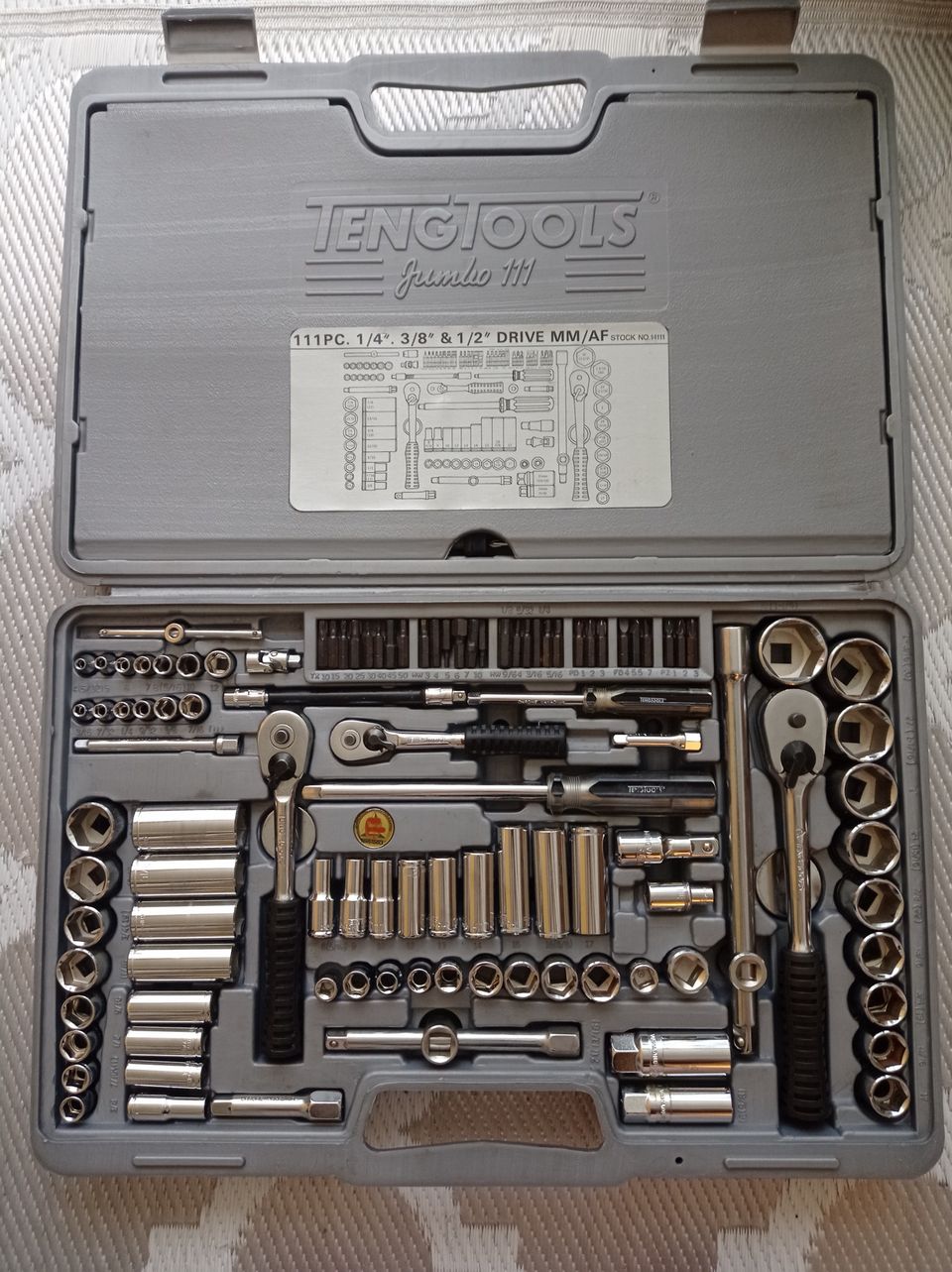 Teng Tools Jumbo 111 työkalusarja