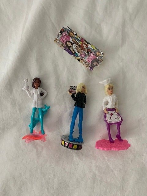 3 kpl Kinder-yllätysmunien leluja, barbie