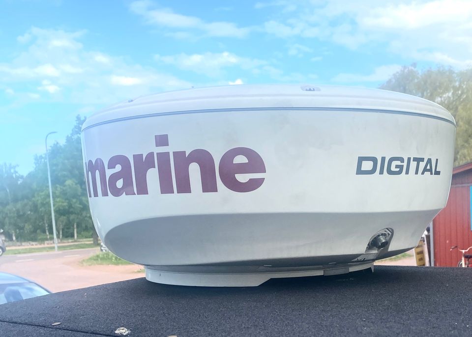 Raymarine Digilal tutka RD418D 4kW 18”