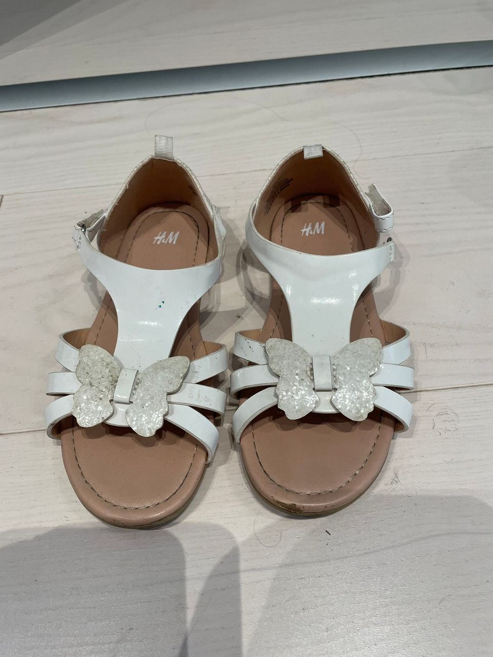 H&M sandaalit